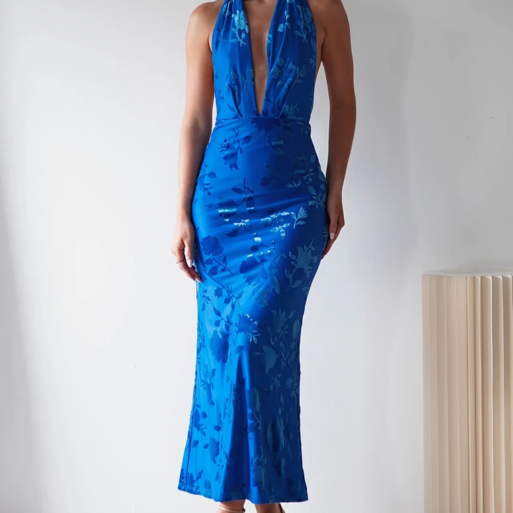 Elegant Blue Halter Dress
